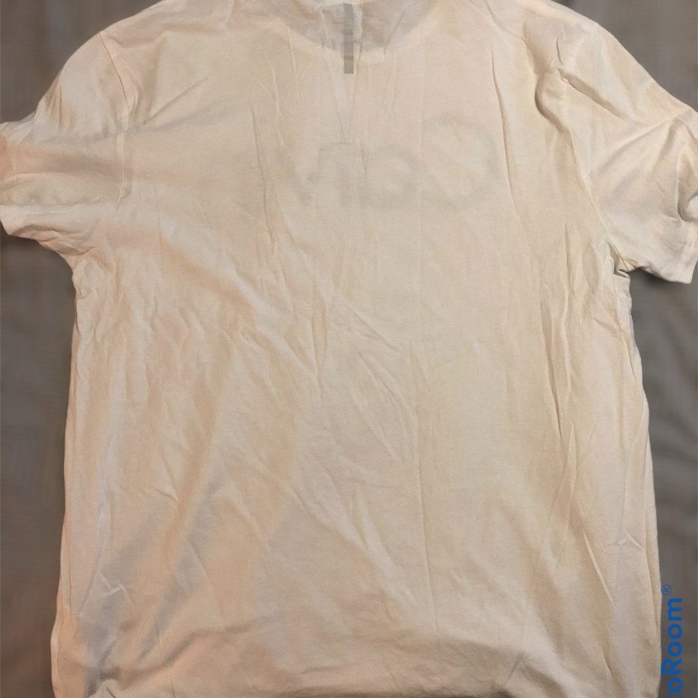 CALVIN KLEIN T SHIRT *WORN ONCE